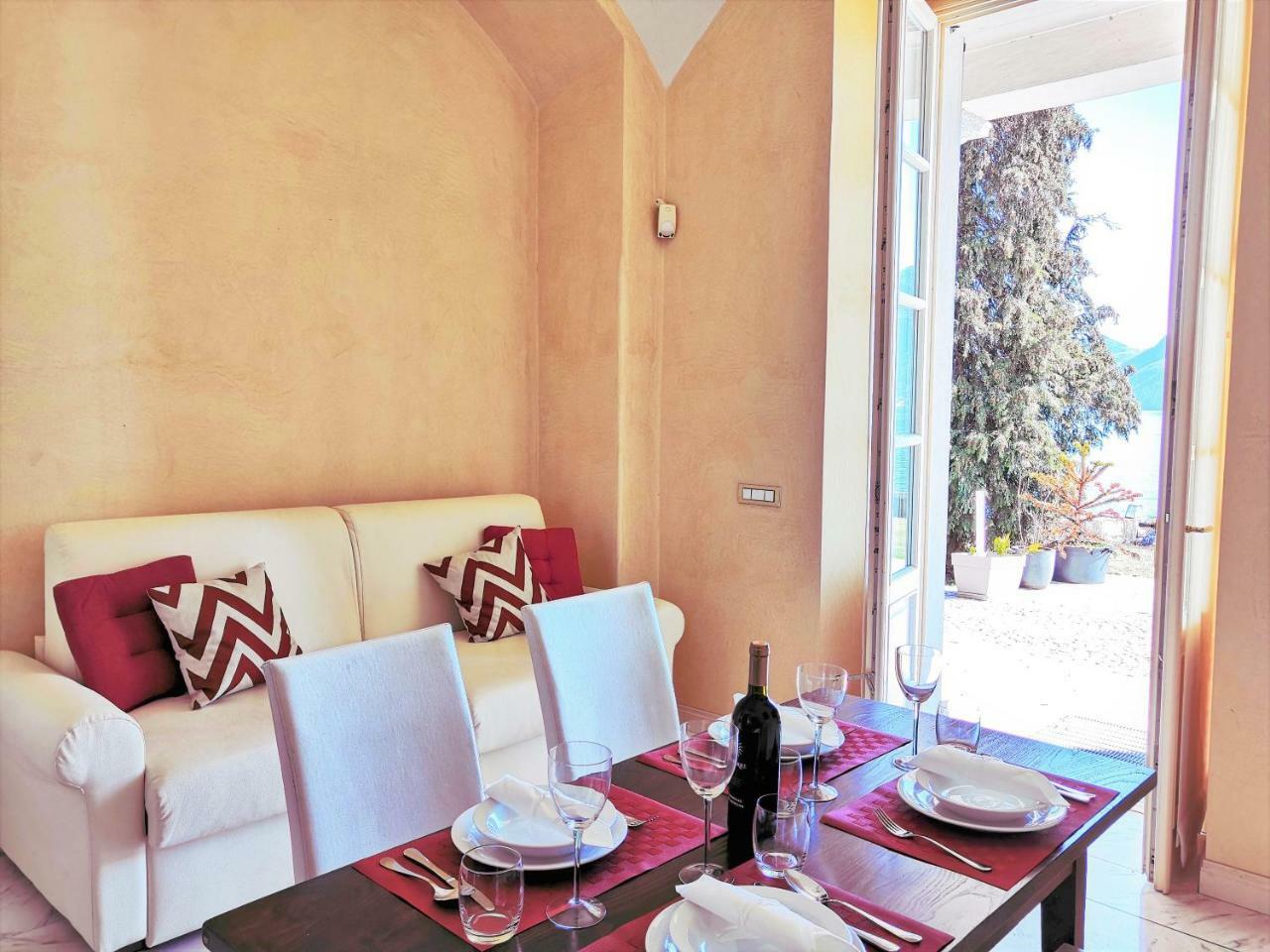 La Villa Di Elena Verbania Kültér fotó
